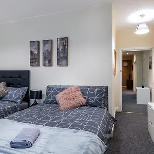 City Centre Super Spacious Apartment Newcastle upon Tyne